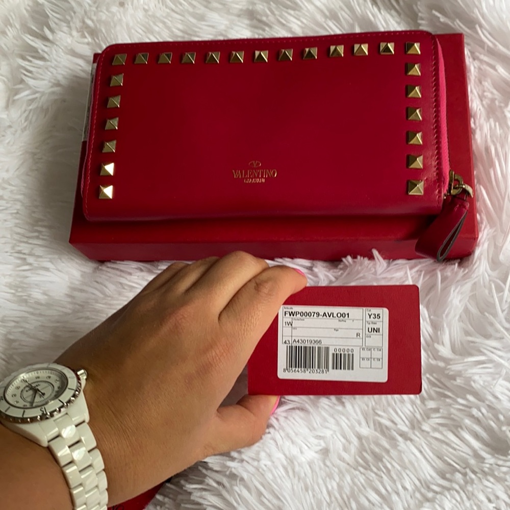 Valentino Nappa Rockstud Zip Around Wallet Pink
